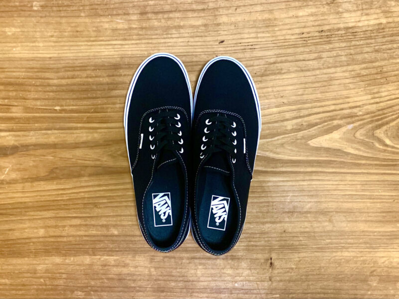 VANS】防水仕様にアップデートされたオーセンティックをレビュー ...